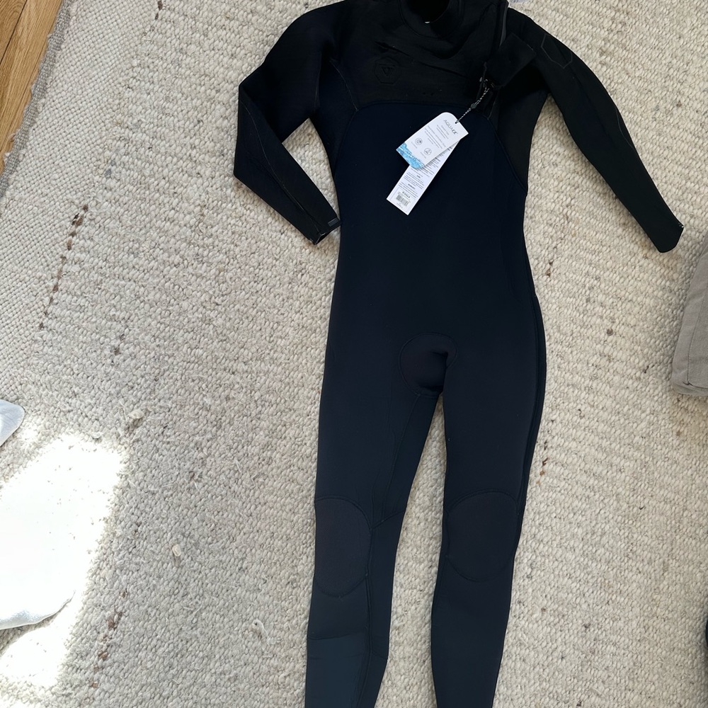 VISSLA Men’s Black Wetsuit